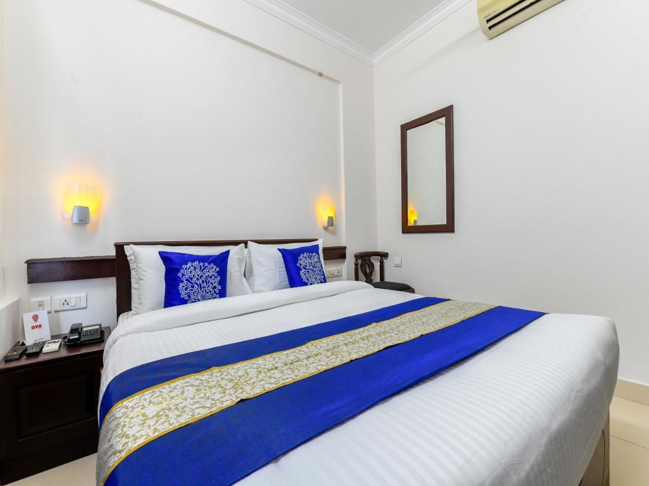 Oyo 11309 Hotel Green Land Residency Kochi Bagian luar foto