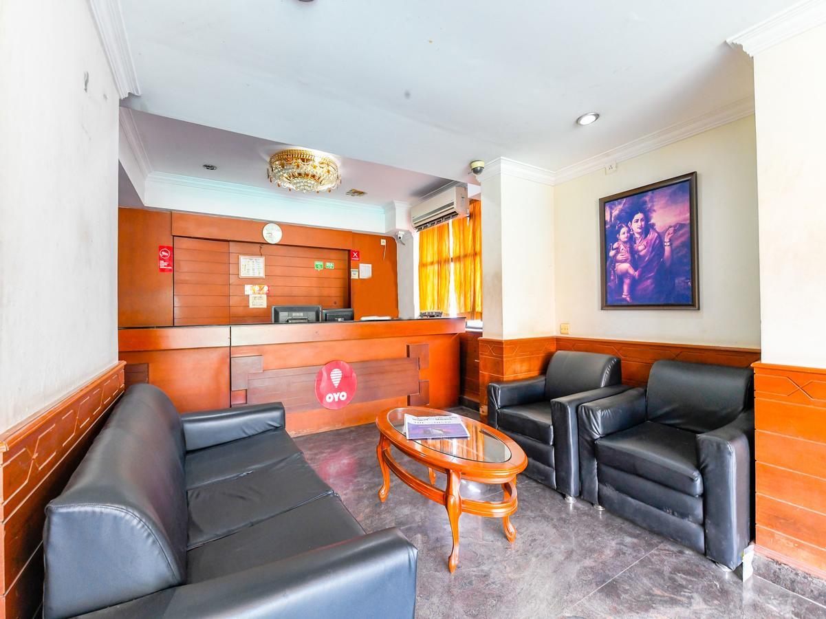 Oyo 11309 Hotel Green Land Residency Kochi Bagian luar foto