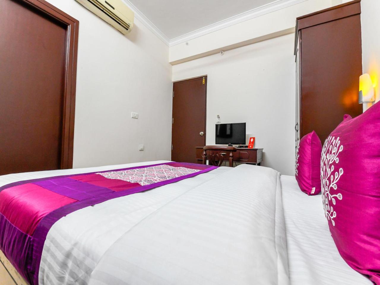 Oyo 11309 Hotel Green Land Residency Kochi Bagian luar foto
